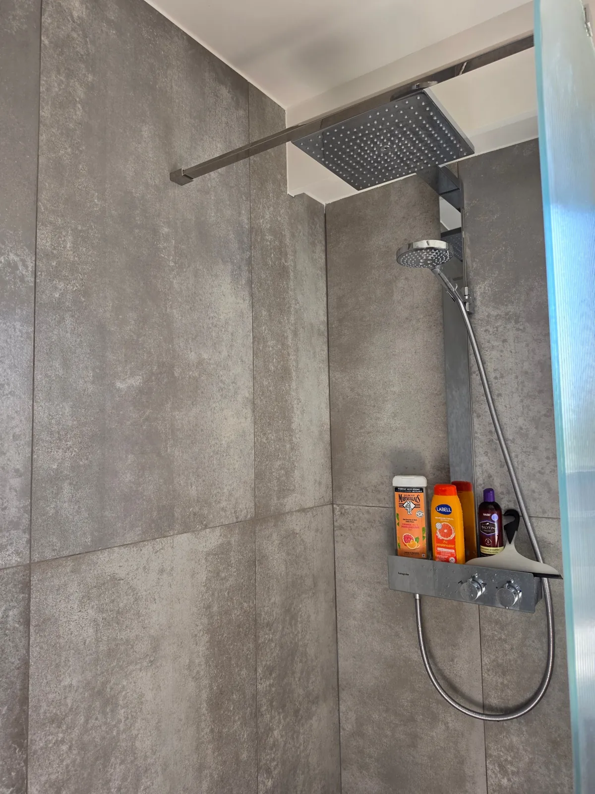 SuperVue: Dusche